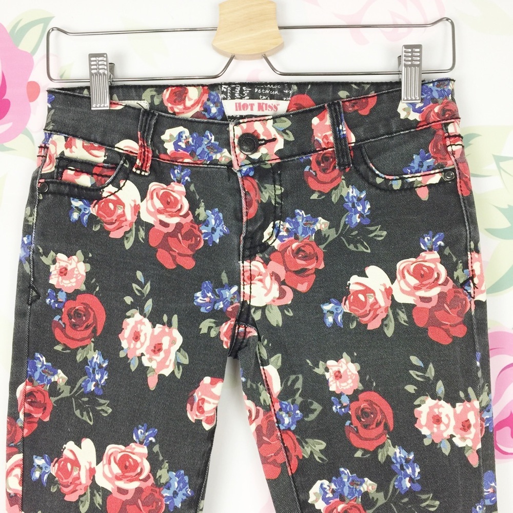 Hot Kiss Cat Capri Floral Printed Capri Jeans 4 - Picture 2 of 8